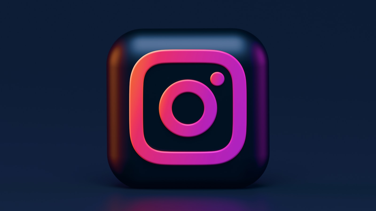 Anúncio no Instagram aberto no celular